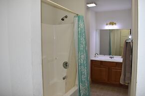 Hermann Crown Suites