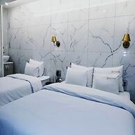 Gukje Business Hotel