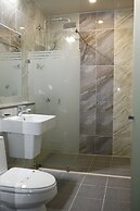 Gukje Business Hotel