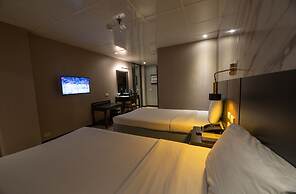 Star Plaza Hotel