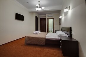 Solo Admiralteyskaya