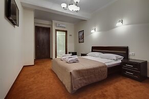 Solo Admiralteyskaya