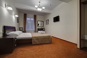 Solo Admiralteyskaya