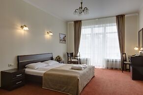 Solo Admiralteyskaya