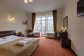 Solo Admiralteyskaya