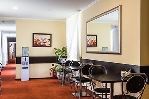 Solo Panorama Palace Square