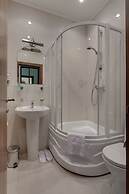 Solo Panorama Palace Square