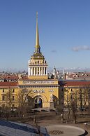 Solo Panorama Palace Square