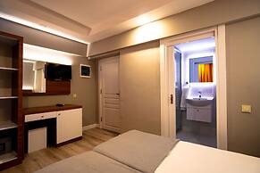 Joker Side Hill Suite Hotel