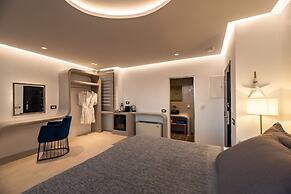 Daydream Luxury Suites