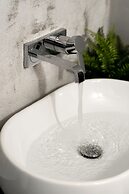 Daydream Luxury Suites