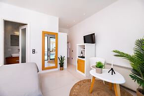 Daydream Luxury Suites