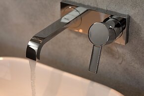 Daydream Luxury Suites