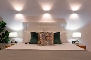 Daydream Luxury Suites