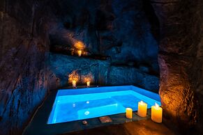 Daydream Luxury Suites