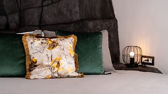 Daydream Luxury Suites