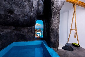 Daydream Luxury Suites