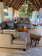 Tshikwalo Game Lodge