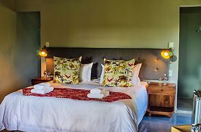 Tshikwalo Game Lodge