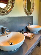 Tshikwalo Game Lodge