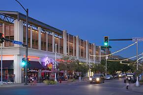 Hyatt House Denver/Lakewood at Belmar