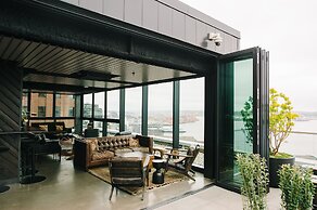 Thompson Seattle, by Hyatt