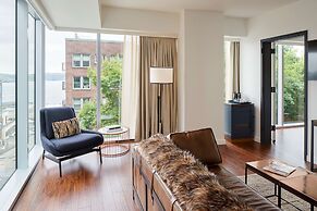 Thompson Seattle, by Hyatt