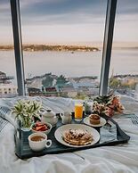 Thompson Seattle, by Hyatt