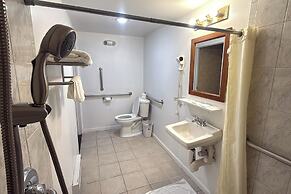 At 9 Motel Near Freehold I-195