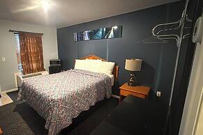 At 9 Motel Near Freehold I-195