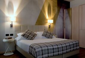 Duomo Hotel & Apartments