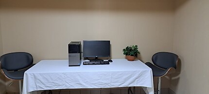 Travelodge by Wyndham Lacombe