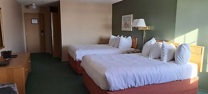 Travelodge by Wyndham Lacombe