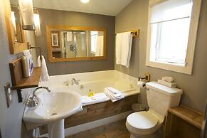 Oceanfront Inn at Discovery Coast