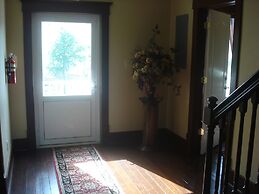 Indian Creek Village Winery
