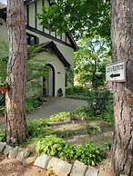 Ivy Manor Inn Village Center