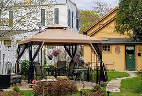 Lilly Pad Boerners Guest house