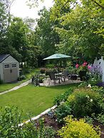 Lilly Pad Boerners Guest house