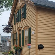 Lilly Pad Boerners Guest house