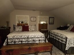 Lilly Pad Boerners Guest house