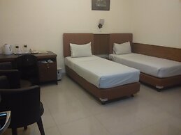 House of Arsonia Flamboyant