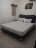 House of Arsonia Flamboyant