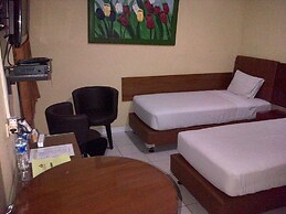 House of Arsonia Flamboyant