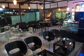 House of Arsonia Bougainvillea