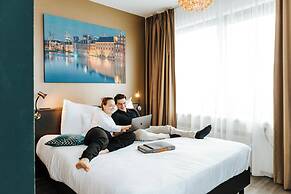 The Hague Teleport Hotel