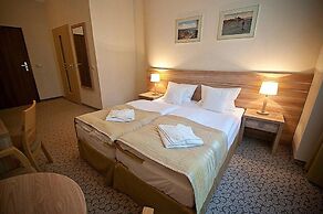 Hotel Cesarskie Ogrody