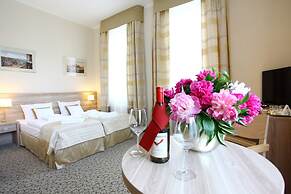 Hotel Cesarskie Ogrody