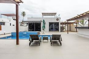 Tills Beach Hotel
