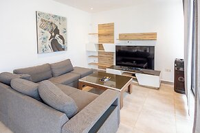 Tills Beach Hotel