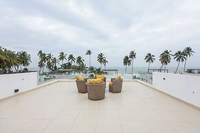 Tills Beach Hotel